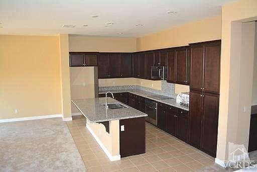 3rd image of 212 Village Commons Blvd Unit 27
