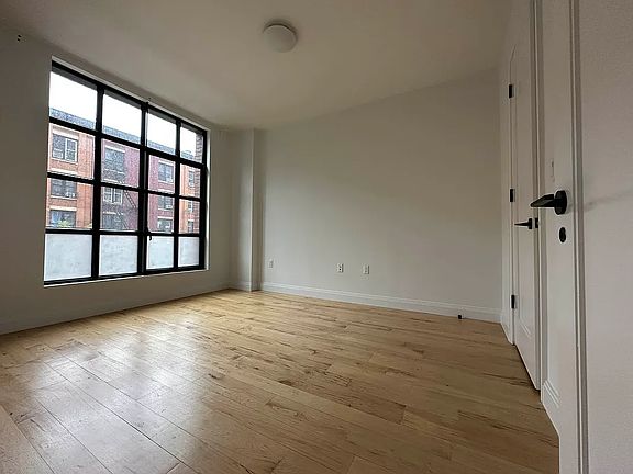 4th image of 564 Saint Johns Pl Unit 525