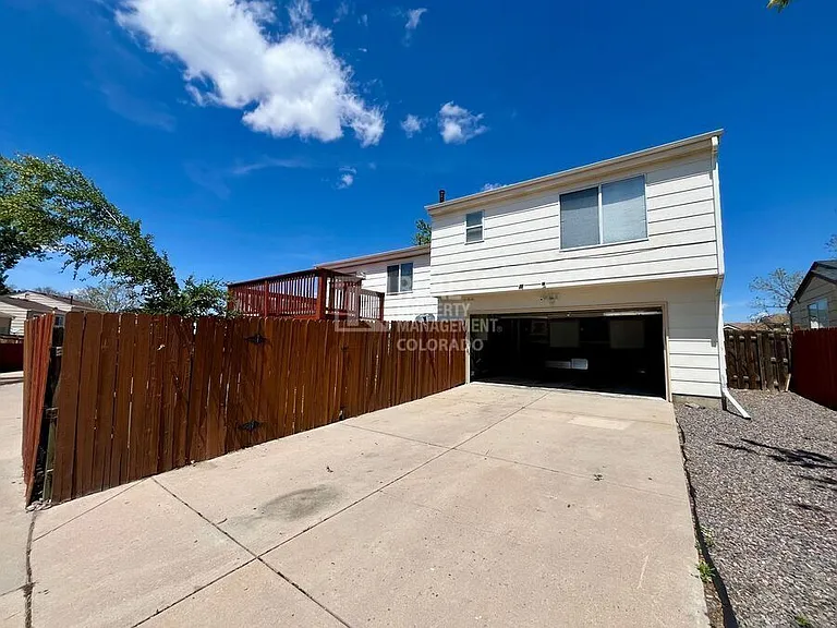 4353 Netherland St — Photo 18