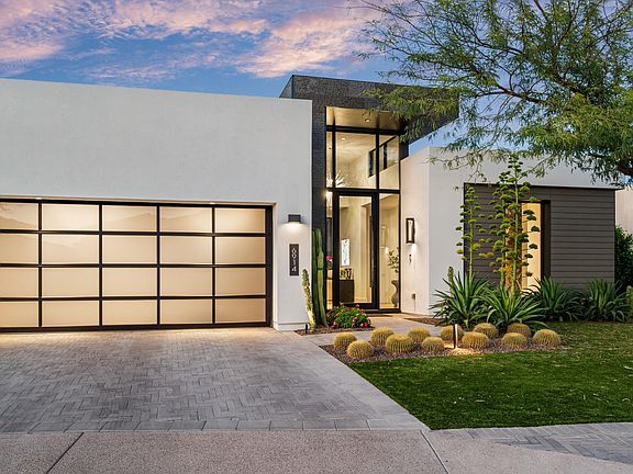 3rd image of 6914 E CACTUS WREN Road