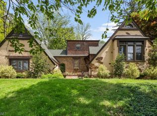 1045 Ricky Dr, Basking Ridge, NJ 07920