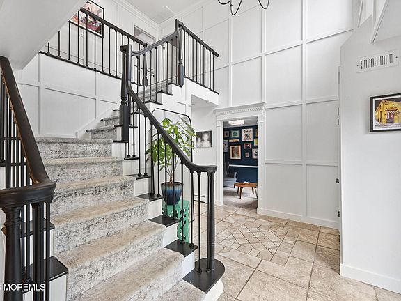 5th image of 35 Manor Drive