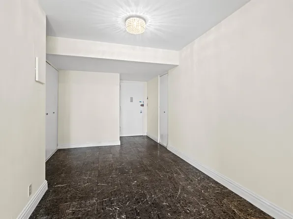 7004 Blvd East image 7 of 32