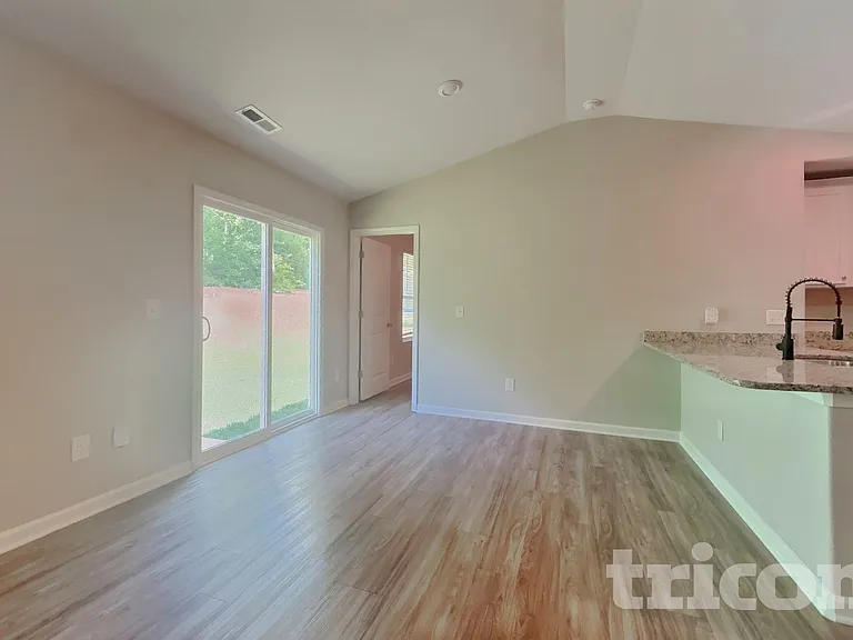 4605 Hazelburn Dr — Photo 3