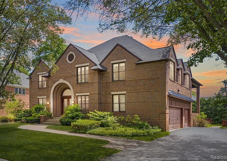 1895 Kenwood Ct, Birmingham, MI 48009 Zillow