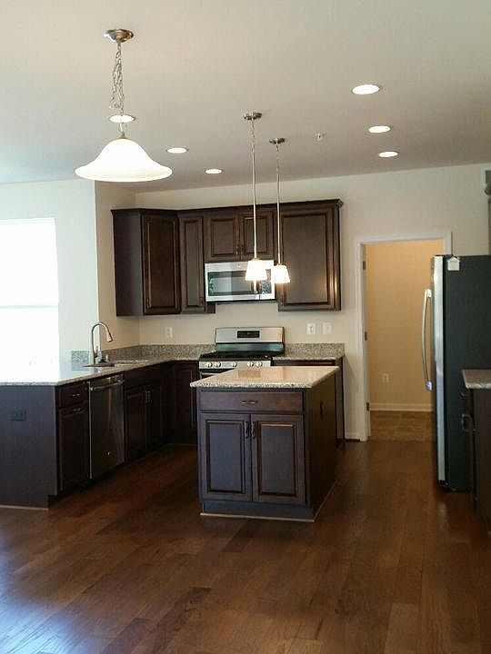 2nd image of 7935 Meridian Dr