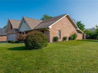 4402 Hill Side Ln, Jeffersonville, IN 47130