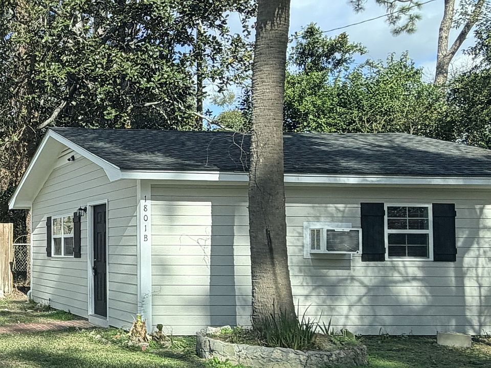 1st image of 1801 Iola Dr #B