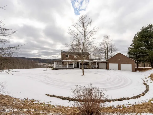 5636 Waterford Rd, Montrose, PA 18801