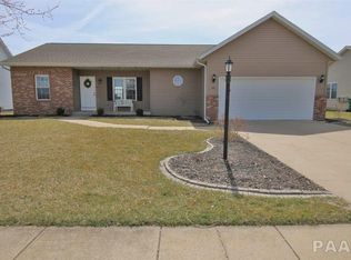 433 Gillman Ave, Washington, IL 61571