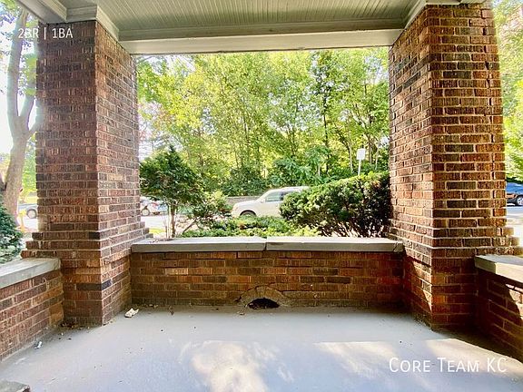 3rd image of 5047 Wyandotte St APT 1