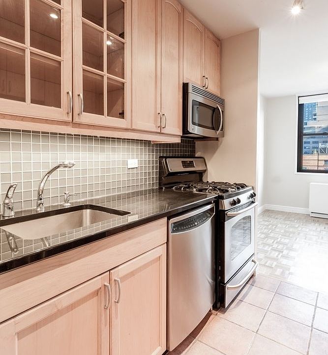 1st image of 201 E 87th St APT 9c