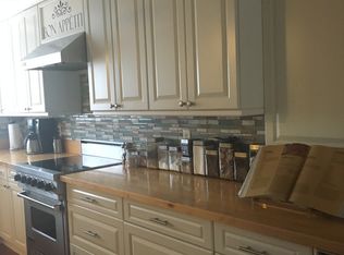 38 17th St, Atlantic Beach, FL 32233