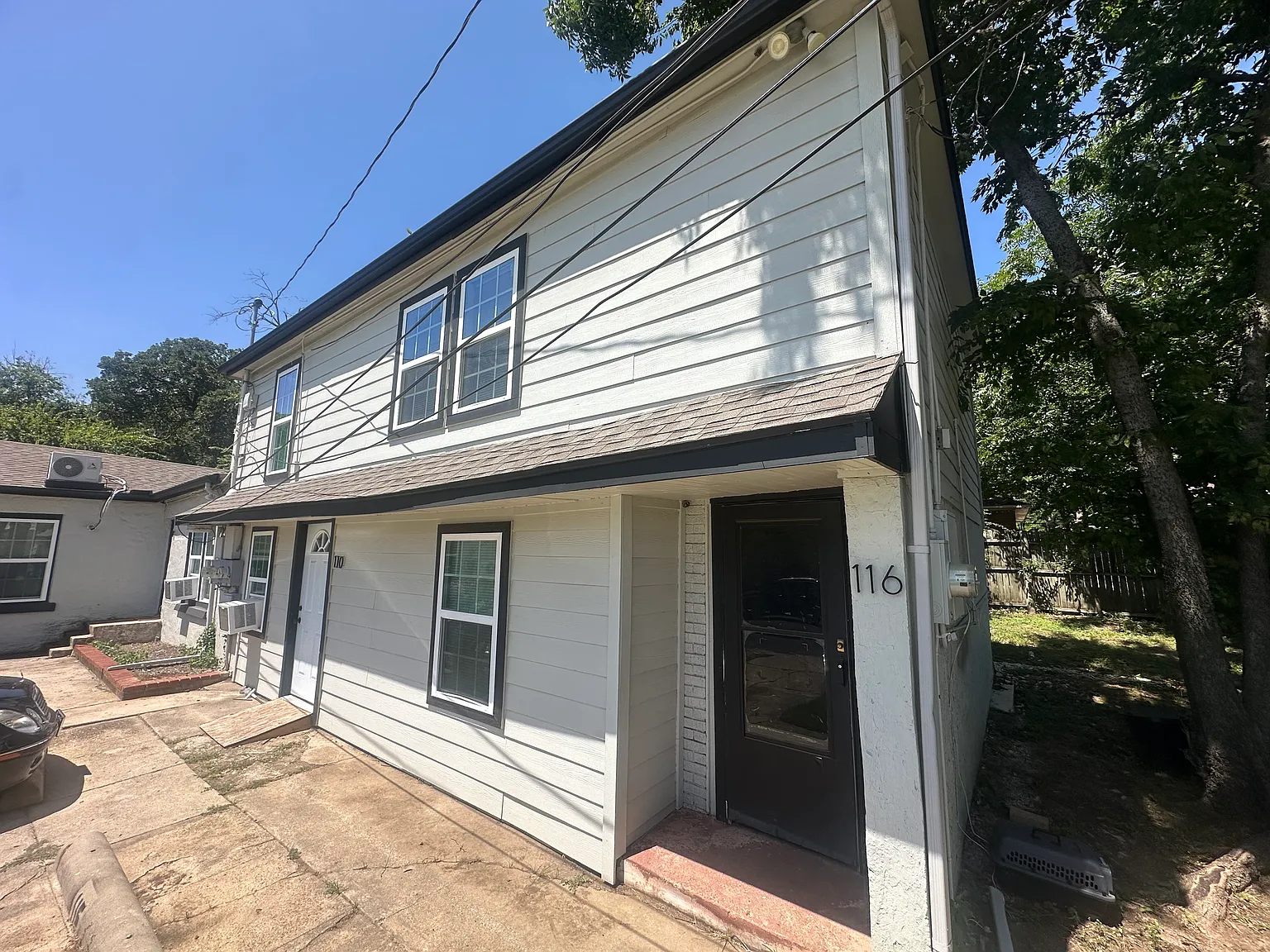 1210 Knight St — Photo 1
