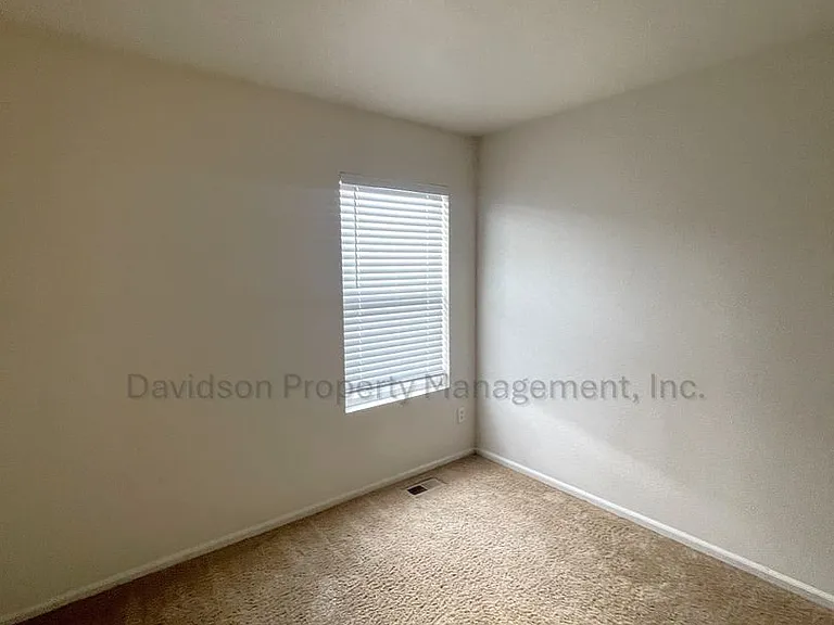 2489 Gilpin Ave — Photo 10