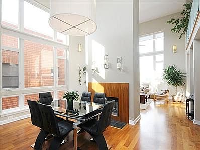 3rd image of 1021 W Buena Ave APT 4W