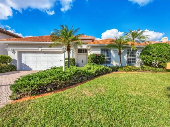 6847 BAY HILL DRIVE, LAKEWOOD RANCH, FL 34202