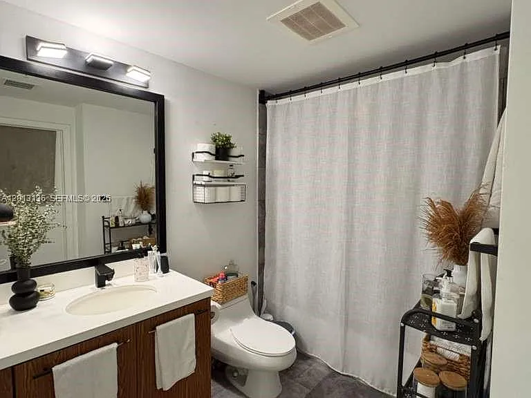90 SW 3rd St #2106 — Photo 24