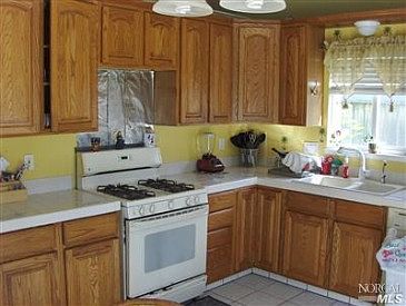 2nd image of 1468 Serpilio Way
