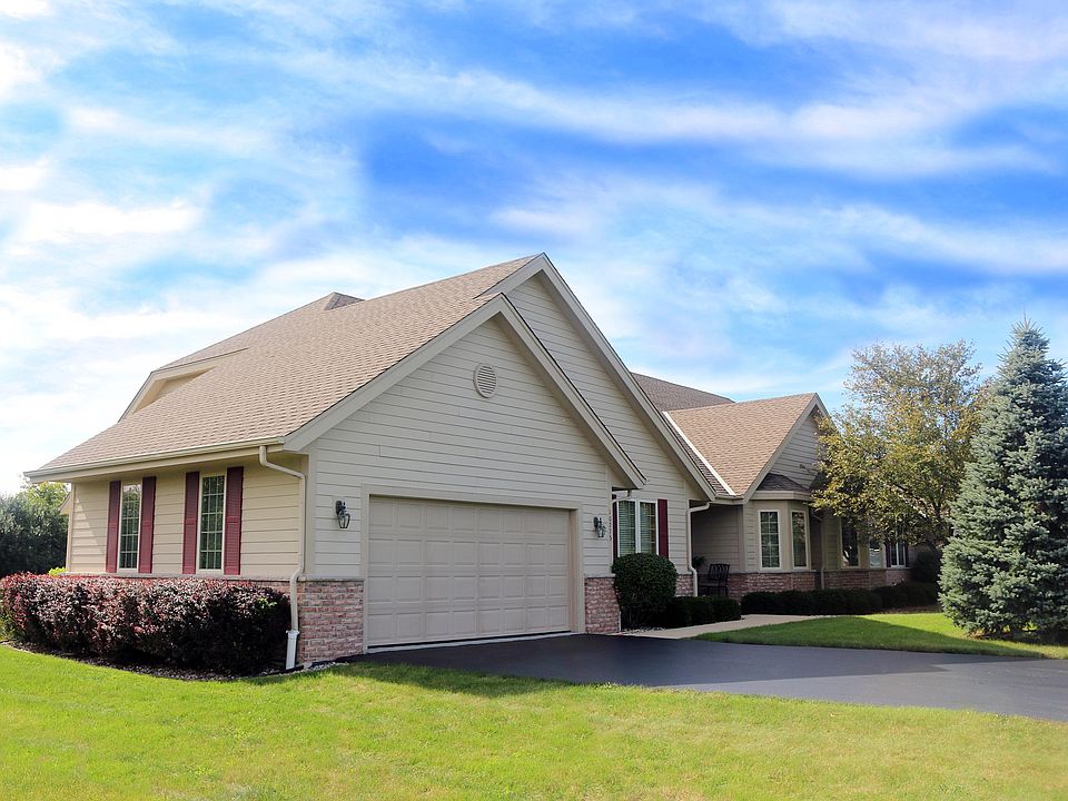1st image of 10775 N Cambridge Ct