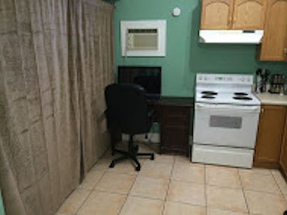 2nd image of 1720 E Cervantes St