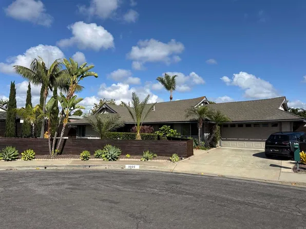 1665 Sandalwood Ln, Carlsbad, CA 92008