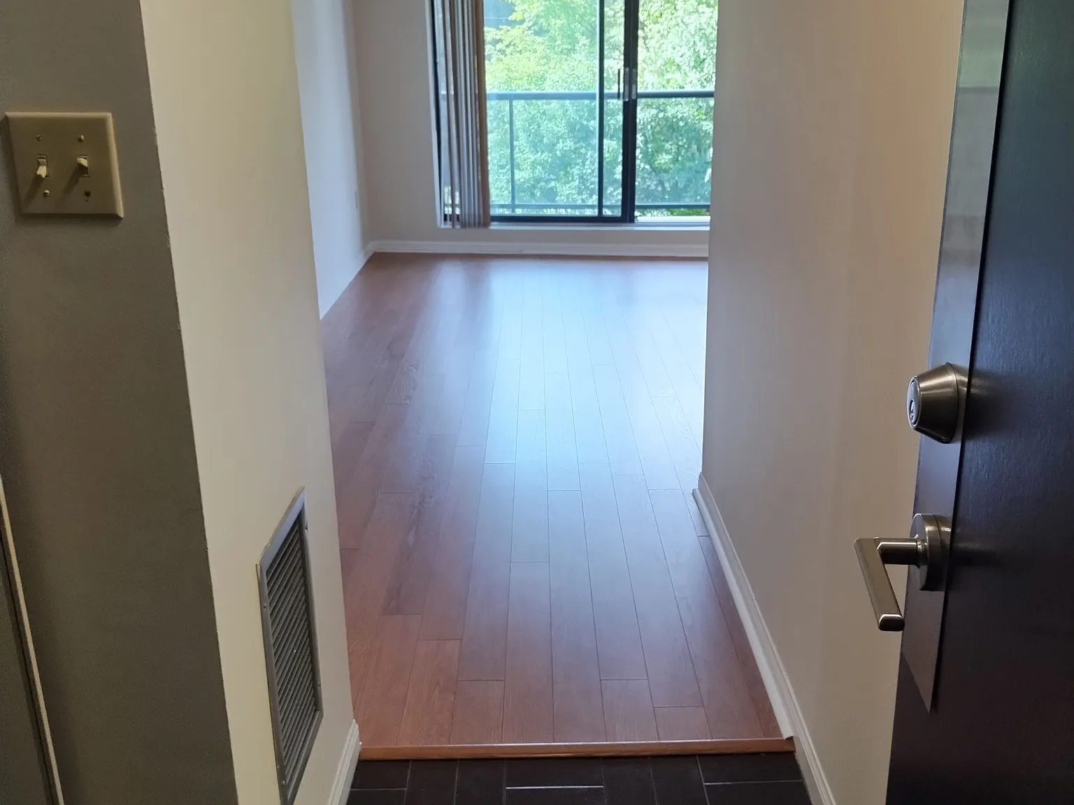 1 bed, $2,350 — Photo 4