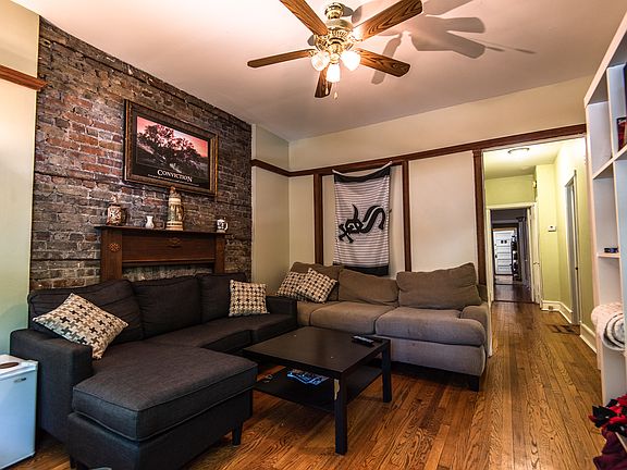 2nd image of 1039 W Dakin St APT 1
