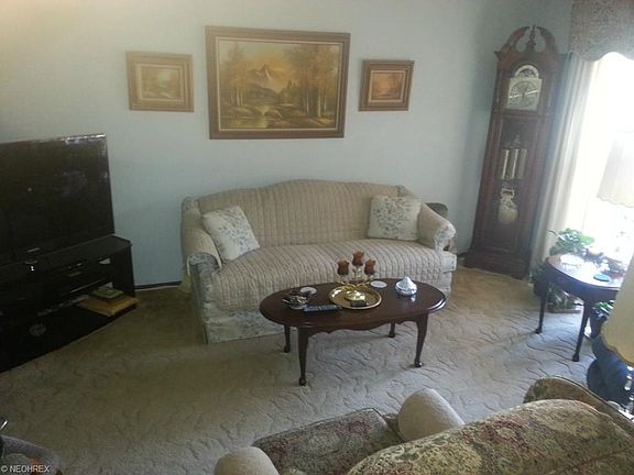 3rd image of 2110 Eastlawn St