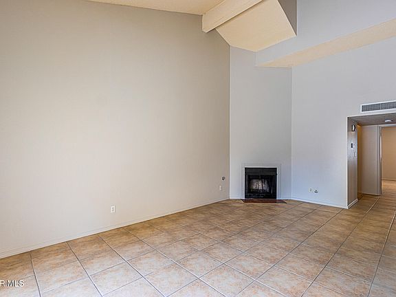 4th image of 2129 Lake Victoria Dr #A