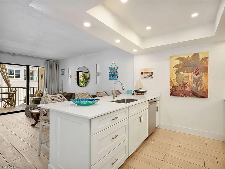 260 Southbay Dr #107 — Photo 17