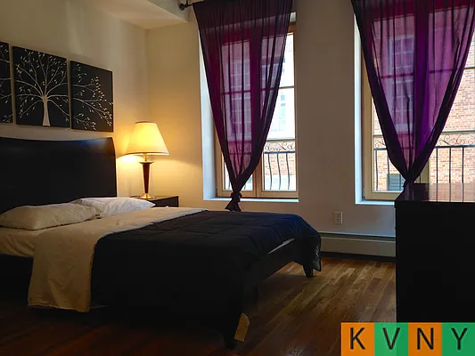 Rented by KVNY Soho | media 13