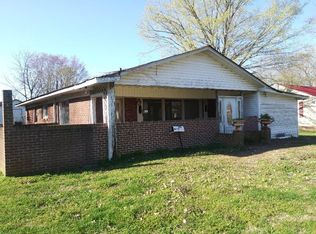 315 May St, Lawrenceburg, TN 38464