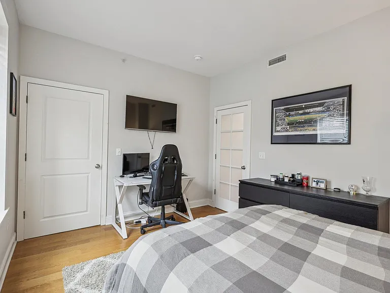 625 Bloomfield St #3 — Photo 7