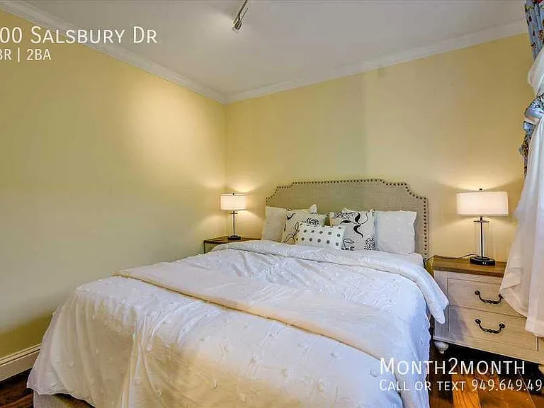 300 Salsbury Dr — Photo 10