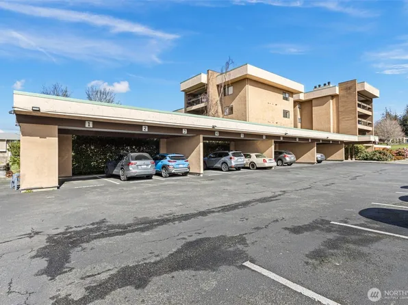 2021 N LaVenture Road #303, Mount Vernon, WA 98273