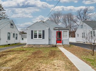 49 Hamilton Ave, Troy, NY 12180