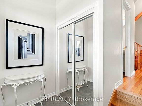 5th image of 128 Chessington Ave