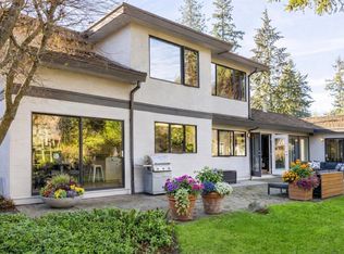 4198 Sunset Blvd, North Vancouver, BC V7R 3Y9