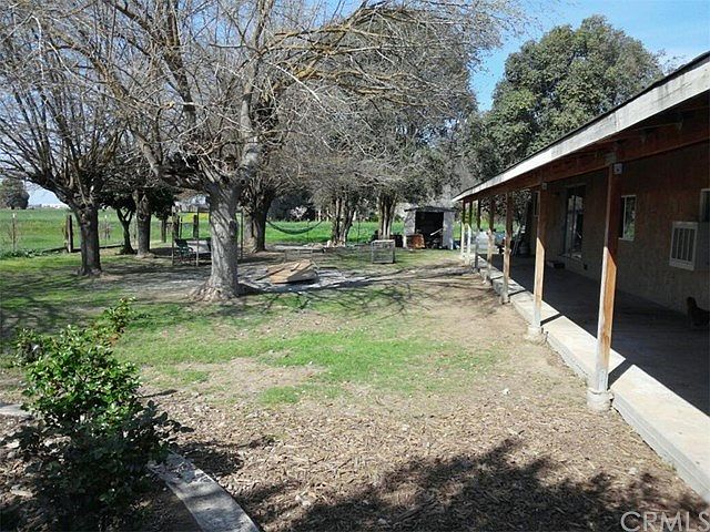 2nd image of 923 S Orchard Dr