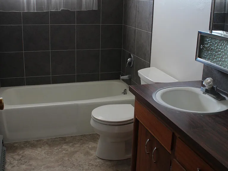 1335 NW Kenny Dr — Photo 6