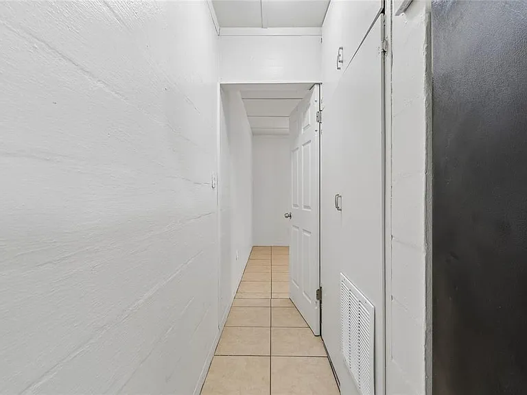 9801 N 11th St #A — Photo 16
