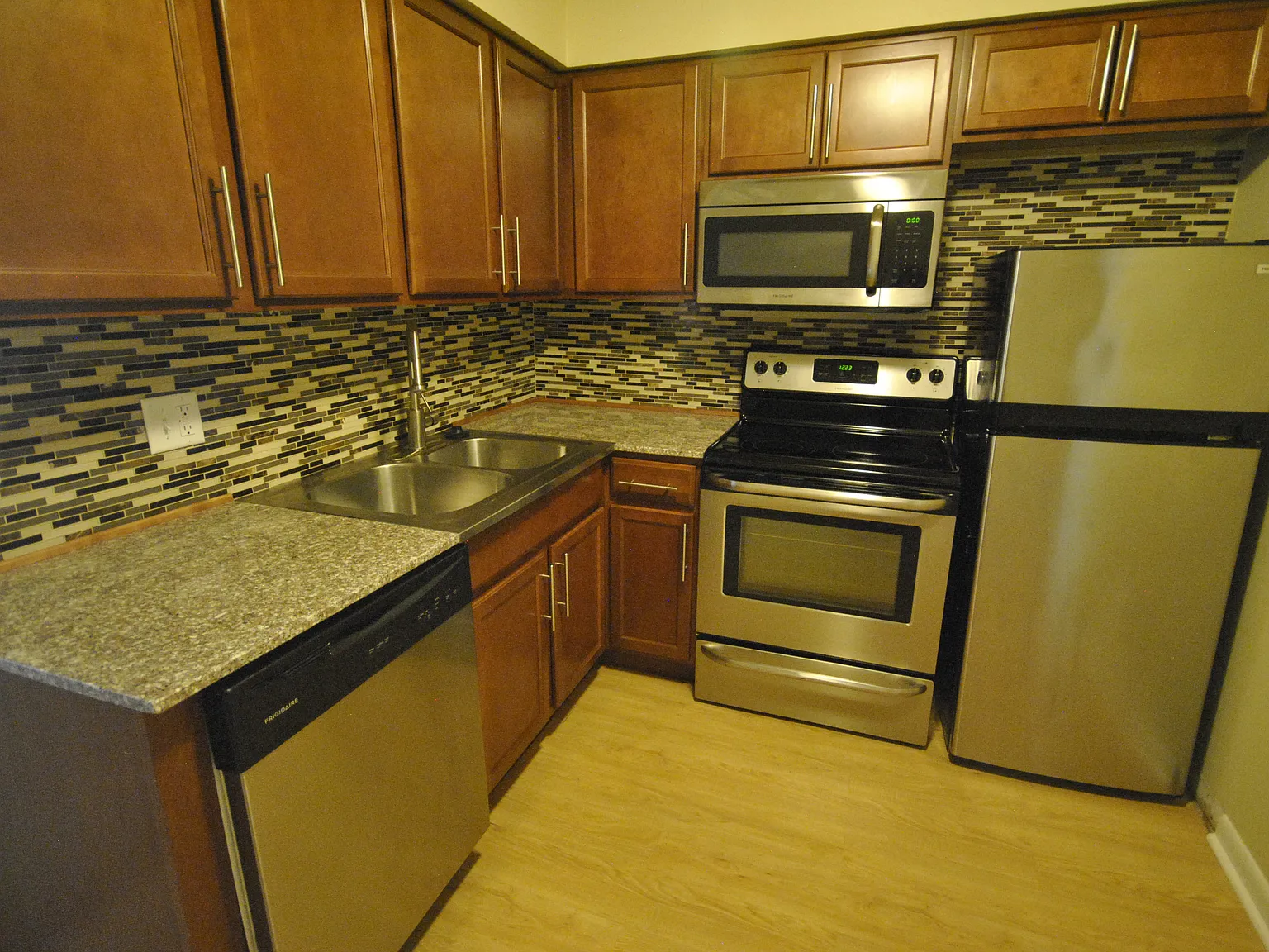 520 N. Ashley — Photo 3