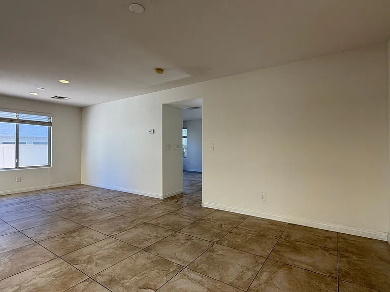8967 Ryan Creek Ave — Photo 11
