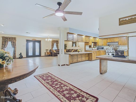 3rd image of 1275 Duplechin Rd
