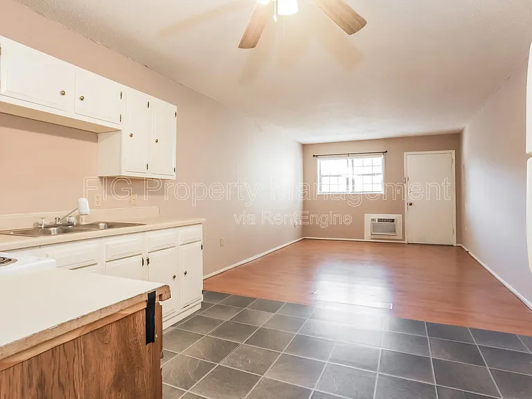 80 Jones Road — Photo 36