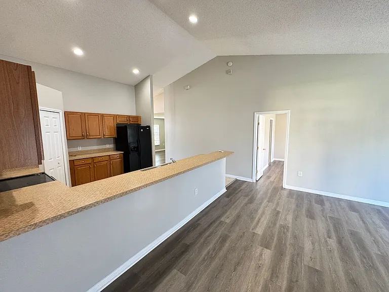639 Bittern Ct — Photo 20