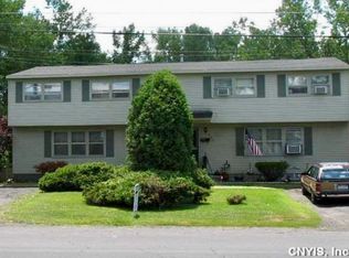643 Sunflower Dr #A, Liverpool, NY 13088