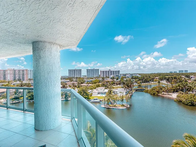 16500 Collins Ave #655 — Photo 21