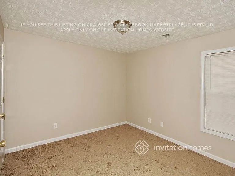 410 Windsor Brook Ln — Photo 8